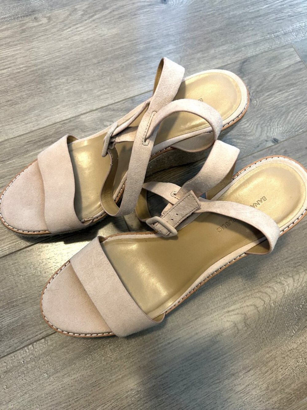 NWOT Banana Republic Espadrille wedge sandals, size 10